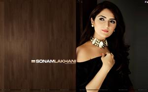 Blogger & Globetrotter Sonam Lakhani in black dress